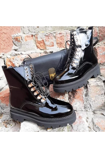 Bakancs Carla Ricci 11330